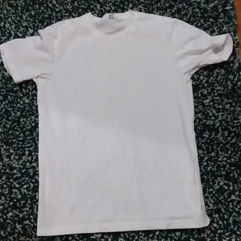 Uniqlo White T Shirt